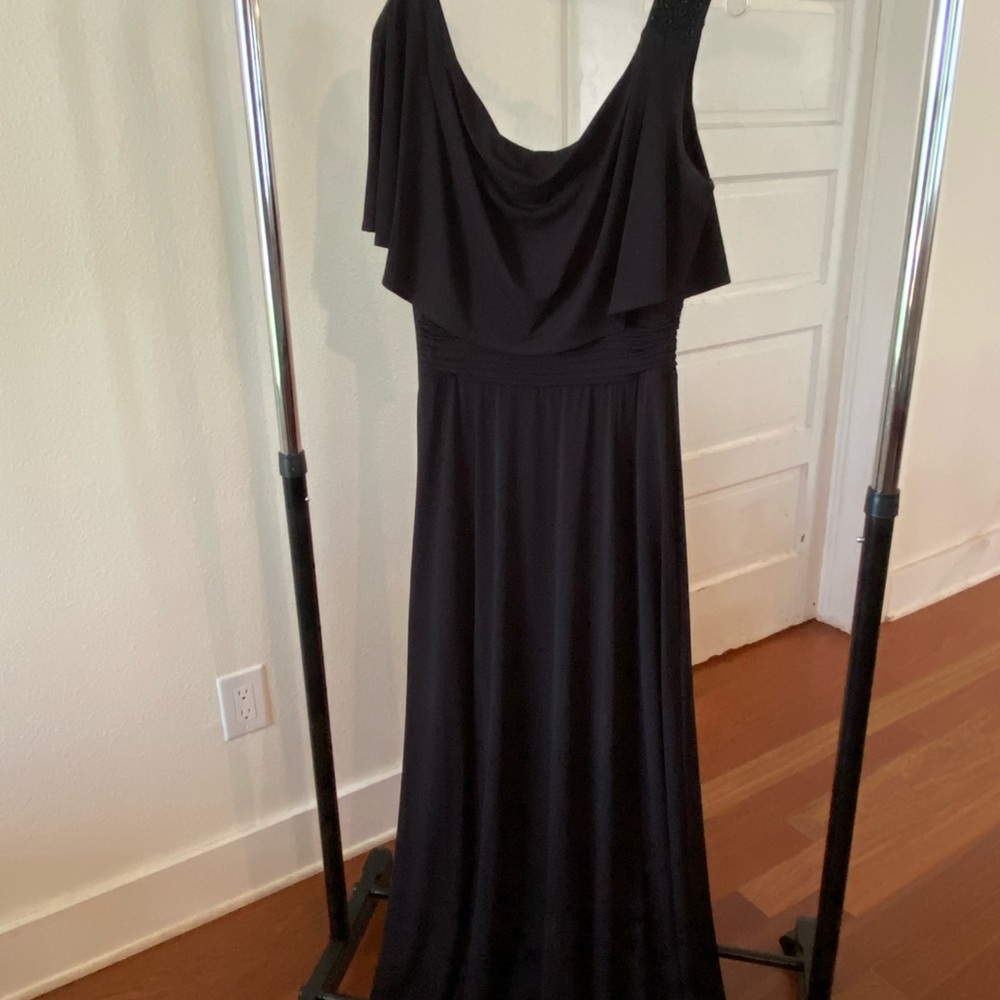 Elegant Black Evening Gown